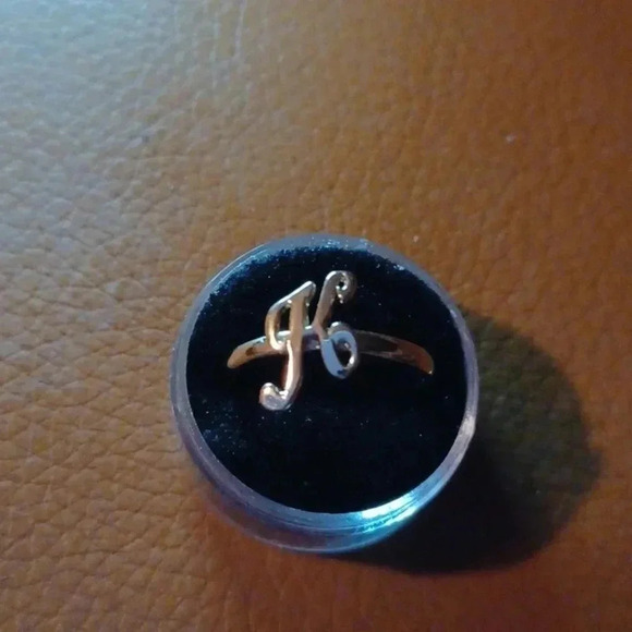 💙🌹Gold-plated letter "K" ring. yellow - Picture 5 of 8